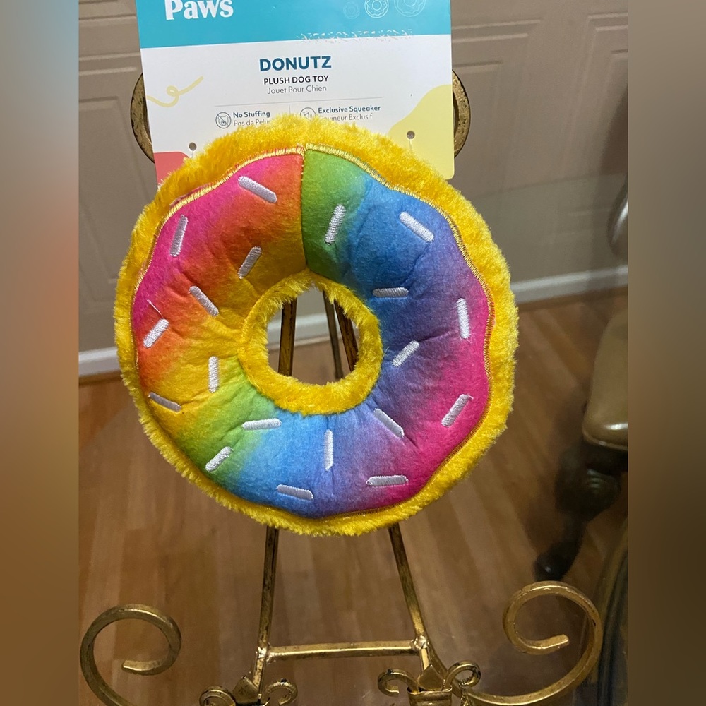 Brand New Zippy Paws donutz Multicolor With Squeaker